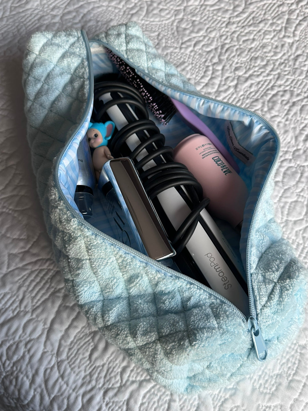 Deluxe Travel Pouch